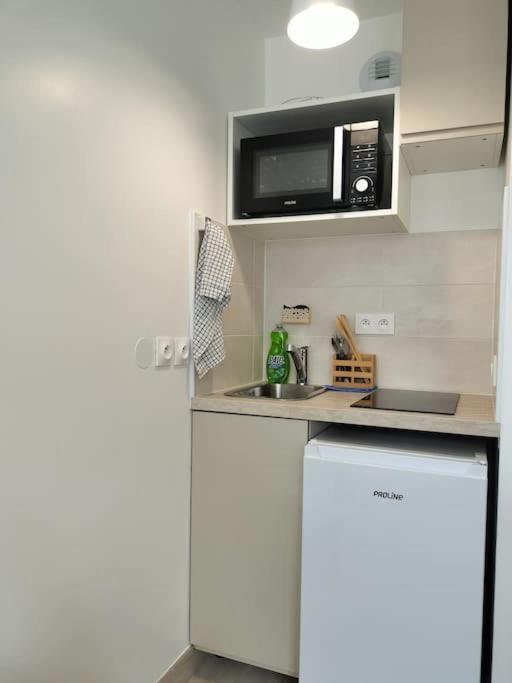 Studio Paris Sud A Cote Du Metro Lägenhet Villejuif Exteriör bild