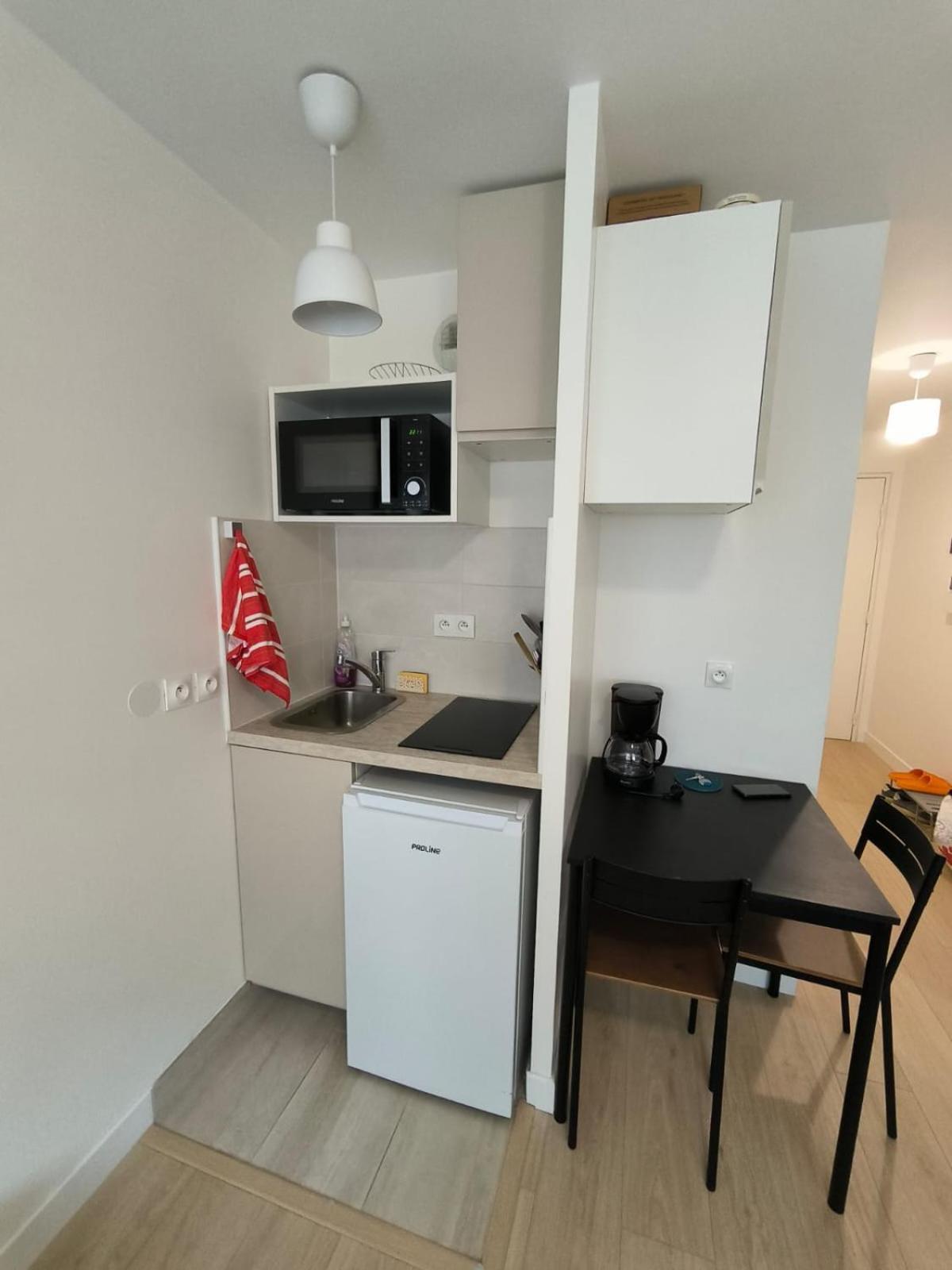 Studio Paris Sud A Cote Du Metro Lägenhet Villejuif Exteriör bild