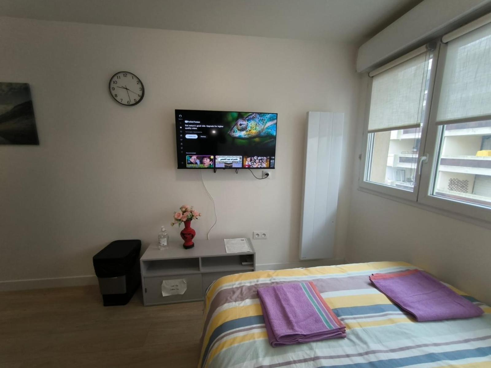 Studio Paris Sud A Cote Du Metro Lägenhet Villejuif Exteriör bild